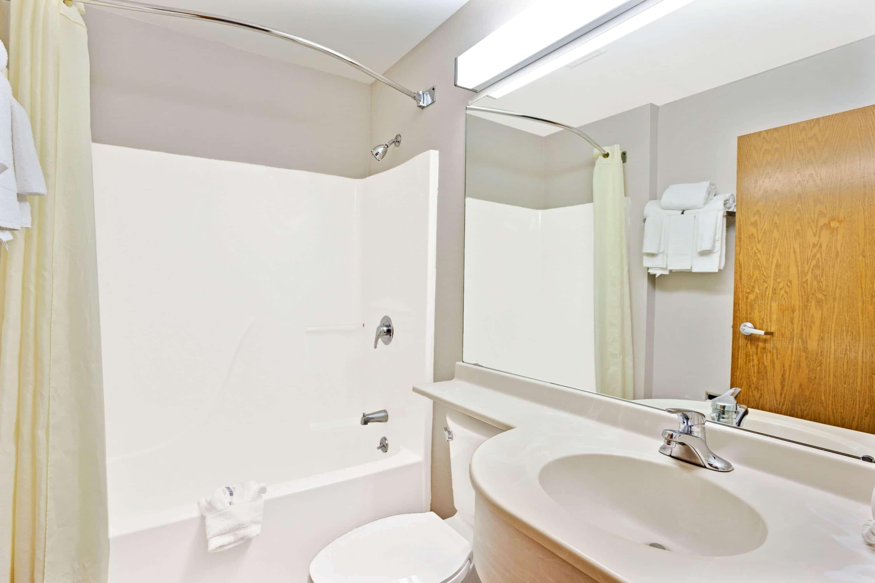 Microtel Inn & Suites By Wyndham Detroit Roseville Quarto foto